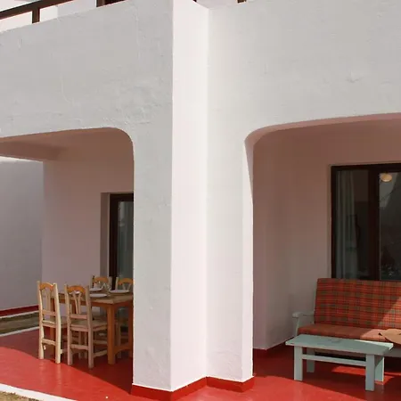 Yucas Homes Vil·la